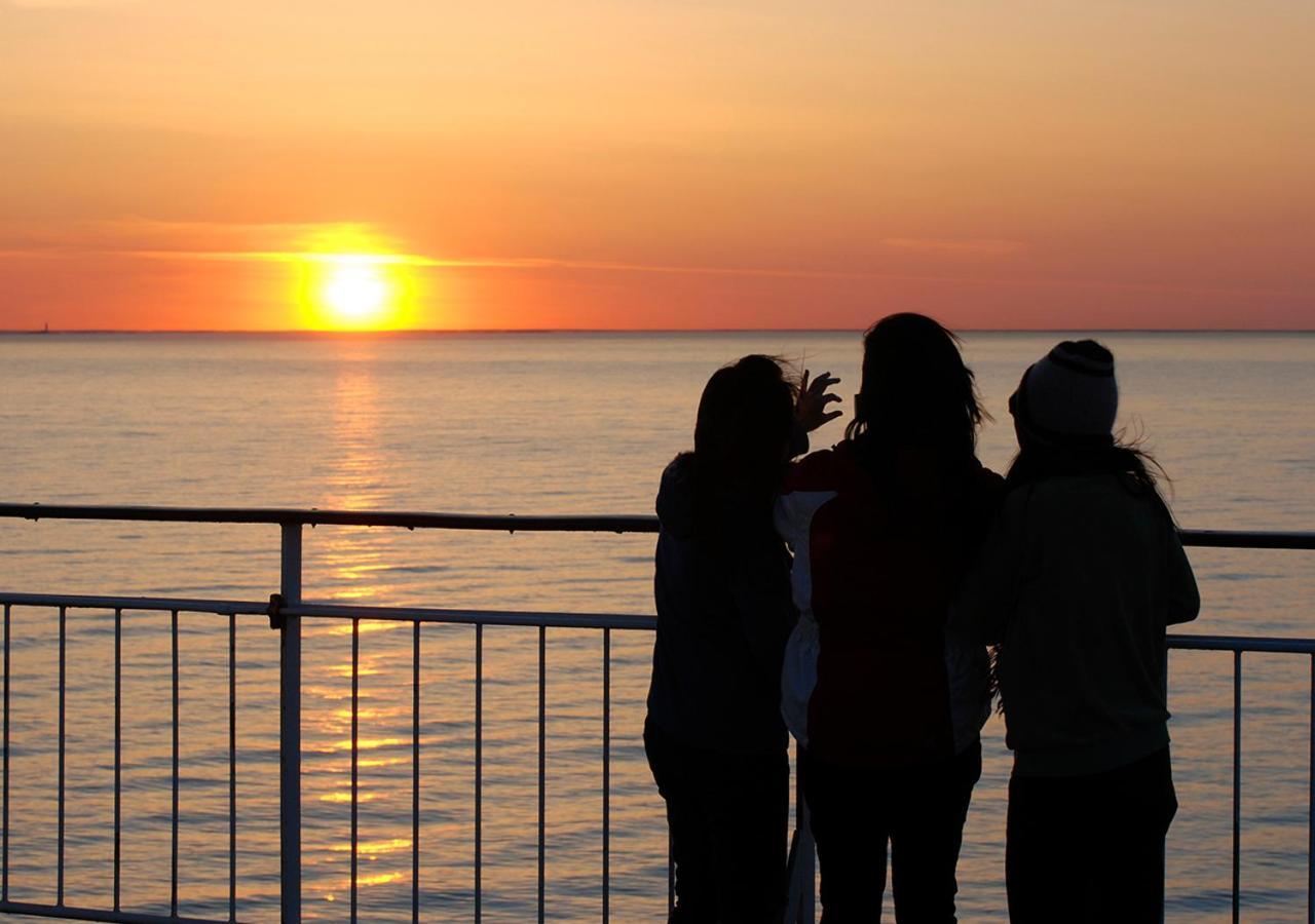 Hotel Viking Line Ferry Gabriella - One-Way Journey From Stockholm To Helsinki Exterior foto
